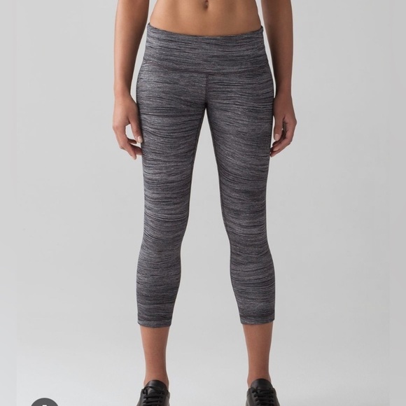 Lululemon wunder under full on Luon 21” crop leggings 4 - Picture 1 of 7